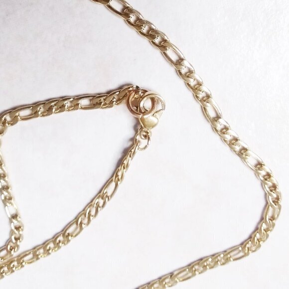 A Heart of Stone! White, Red & Gold Edition - 20" Necklace! Boho Casual & Sweet - Picture 5 of 8